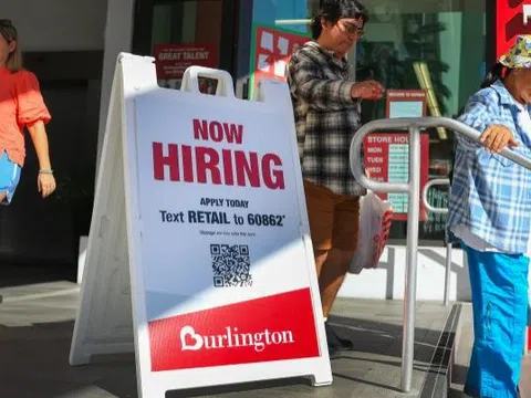 Mỹ có thêm 119.000 việc làm trong tháng 9, tỷ lệ thất nghiệp đã vọt lên mức 4,4%