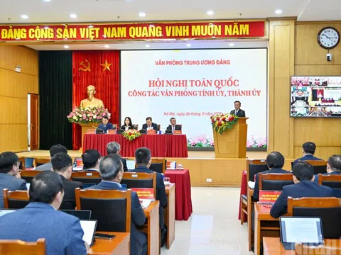 Thường trực Ban Bí thư Trần Cẩm Tú dự Hội nghị toàn quốc công tác Văn phòng tỉnh uỷ, thành uỷ năm 2025
