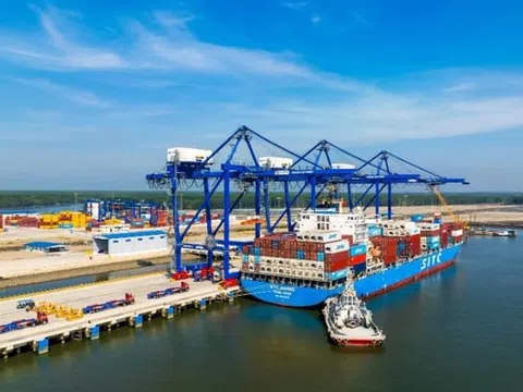 Cảng Phước An (PAP): Duyệt dự án gần 5.000 tỷ đồng và chào bán cổ phiếu 'giá sàn' khi lỗ lũy kế vượt 400 tỷ