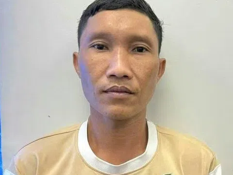 Bắt đối tượng vờ mua gà rán để cướp dây chuyền vàng