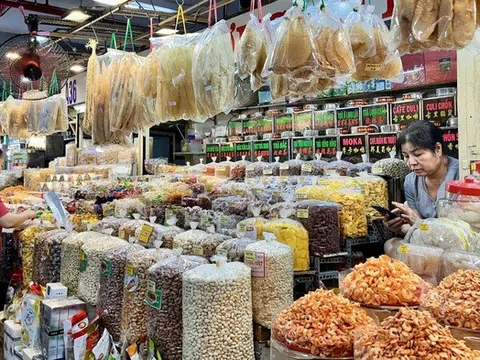 Bộ Tài chính đề xuất nâng ngưỡng miễn thuế cho hộ kinh doanh lên 500 triệu đồng/năm