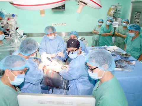 BV Trung ương Huế làm chủ quy trình từ lấy gan đến ghép cho người bệnh