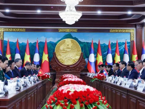 Tổng Bí thư Tô Lâm chứng kiến trao các văn kiện hợp tác Việt Nam - Lào