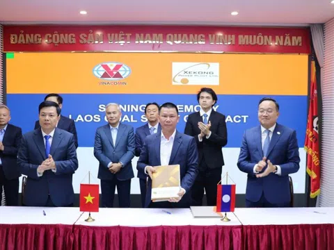 TKV ký kết các hợp đồng mua bán than với Lào