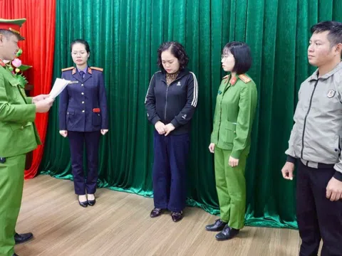 Bắt 2 nữ cán bộ thuế nhận hối lộ 4,3 tỷ đồng của doanh nghiệp