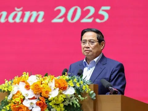 Thủ tướng: Chuyển ngay vụ việc có dấu hiệu tội phạm tham nhũng sang cơ quan điều tra