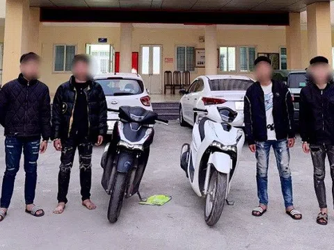 Ngăn chặn nhóm đối tượng mang hung khí, lạng lách tốc độ cao đuổi chém người không đội mũ bảo hiểm