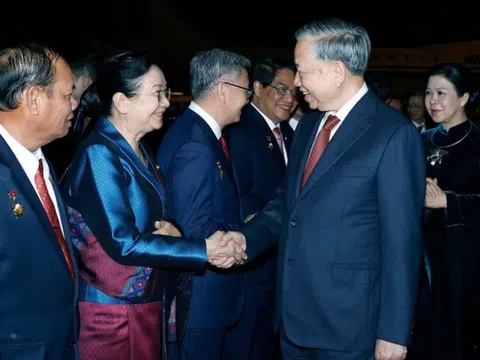 Tổng Bí thư Tô Lâm và Phu nhân kết thúc tốt đẹp chuyến thăm cấp Nhà nước tới Lào