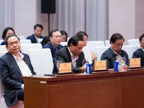 Chủ tịch Quốc hội Trần Thanh Mẫn dự hội nghị tổng kết Nhóm đại biểu Quốc hội chuyên trách địa phương