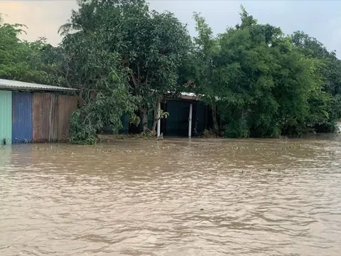 ADB hỗ trợ 2 triệu USD giúp Việt Nam khắc phục hậu quả mưa lũ