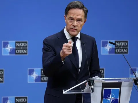 NATO thẳng thừng bác bỏ “Kế hoạch B” phòng khi đàm phán thất bại, Mỹ ngừng hỗ trợ Ukraine