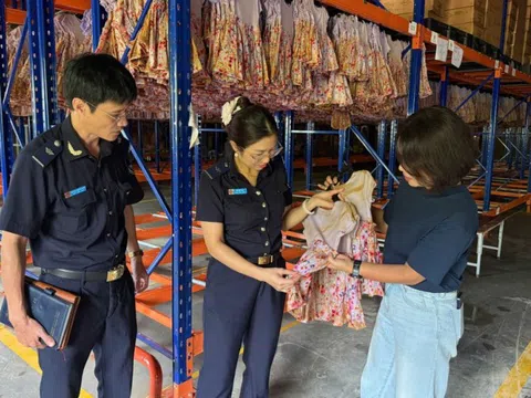 Hải quan khu vực V “sát cánh” cùng doanh nghiệp để cải thiện nguồn thu