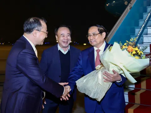 Thủ tướng Phạm Minh Chính về tới Hà Nội, kết thúc tốt đẹp chuyến công tác tại Lào