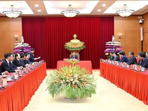 Thường trực Ban Bí thư tiếp Đoàn cán bộ cao cấp Đảng Nhân dân Cách mạng Lào