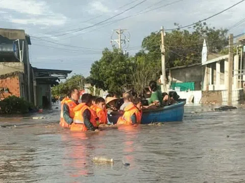 Lâm Đồng: Hơn 1.700 căn nhà bị ngập; di dời khẩn cấp người dân đến nơi an toàn
