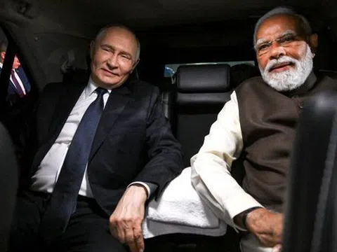 Ấn Độ đạt thỏa thuận vũ khí mới với Mỹ, sắp nhận tàu ngầm hạt nhân từ Nga