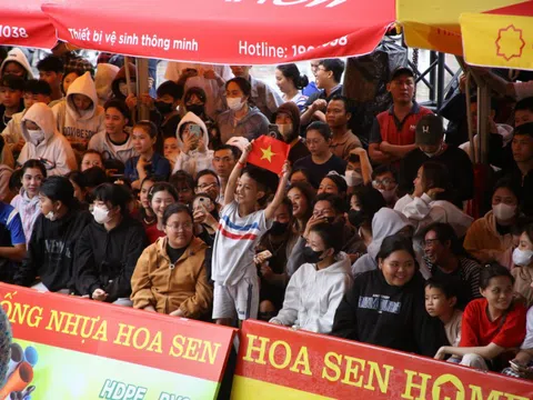 Tập đoàn Hoa Sen 2 năm liên tiếp được vinh danh tại hạng mục 'Tổ chức Vì cộng đồng' tại Vietnam iContent Awards