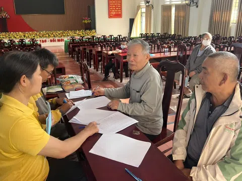 Bắt đầu chi trả gộp 3 tháng lương hưu, trợ cấp BHXH tại 4 tỉnh