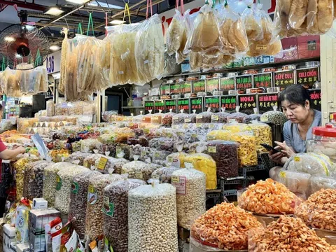 Bộ Tài chính đề xuất nâng ngưỡng miễn thuế cho hộ kinh doanh lên 500 triệu đồng/năm