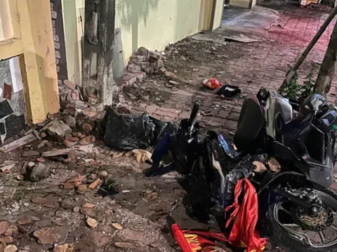 Khởi tố nhóm thanh niên phóng xe lạng lách khiến 2 người trọng thương