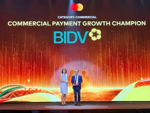 BIDV liên tiếp nhận giải thưởng quốc tế về thẻ doanh nghiệp