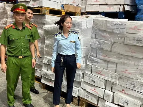 Hà Nội tiêu hủy 15 tấn xương lợn quá hạn