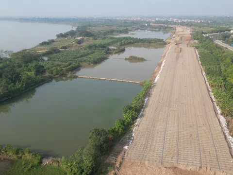 Cận cảnh tuyến đường kết nối di sản dọc sông Hồng gần 10.000 tỷ đồng