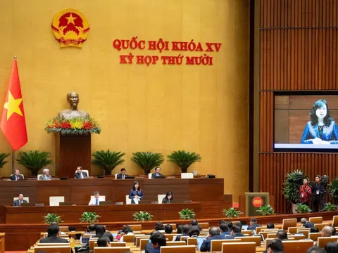 Hoàn thiện chính sách đột phá để nâng cao sức khỏe nhân dân