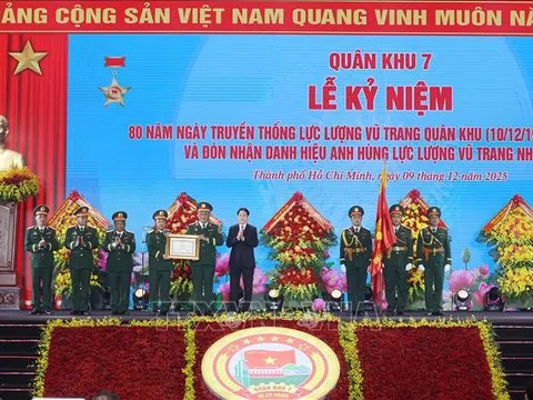 Chủ tịch nước Lương Cường dự Lễ kỷ niệm 80 năm Ngày truyền thống Quân khu 7