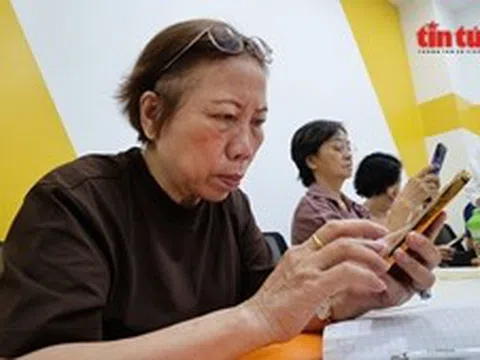 Bình dân học vụ số của những mái đầu bạc - Bài cuối: Trang bị ‘vaccine số’ phòng lừa đảo trực tuyến