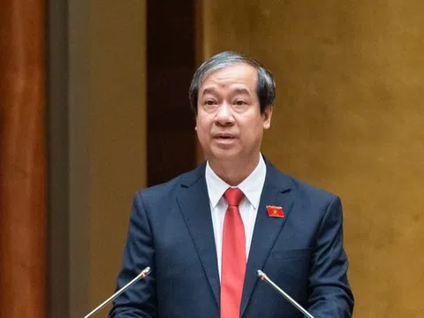 Thông qua 3 luật về giáo dục, từ 2026 sẽ có một bộ SGK sử dụng thống nhất toàn quốc