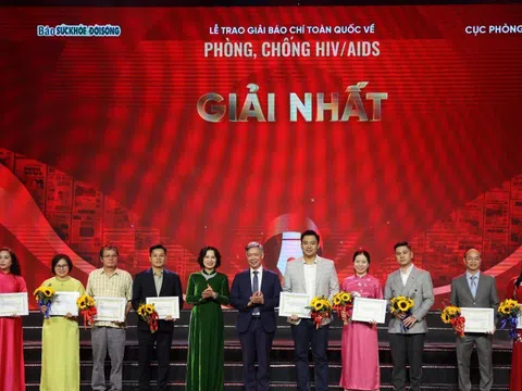Trao giải báo chí toàn quốc về phòng, chống HIV/AIDS