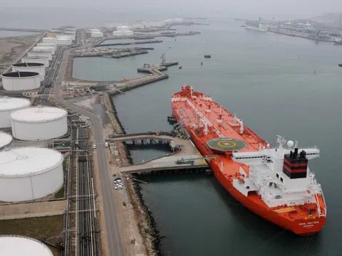 Khi dầu Nga không còn dễ bán: Hé lộ uy lực thực sự từ đòn trừng phạt của Mỹ