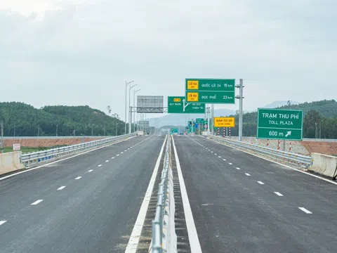 Ngắm cao tốc 20.400 tỷ đồng trước ngày thông xe
