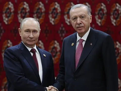 Cú nháy mắt bất ngờ của ông Putin sau cuộc hội đàm với ông Erdogan