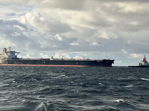 Diễn biến mới với con tàu nghi thuộc “hạm đội bóng tối” Nga sau 11 tháng bị bắt tại Biển Baltic