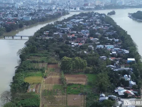 Vì sao “ốc đảo” hơn 1.000 hộ dân giữa lòng sông Hương cần một cây cầu mới?