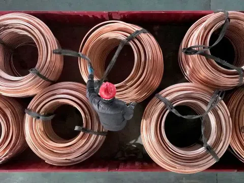 THỊ TRƯỜNG HÀNG HÓA: Kim loại kéo MXV-Index đi lên, đường chưa thoát áp lực dư cung