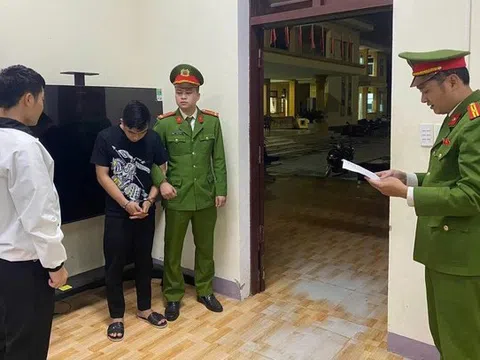 Vừa ra tù, nam thanh niên trộm ô tô để đón bạn gái