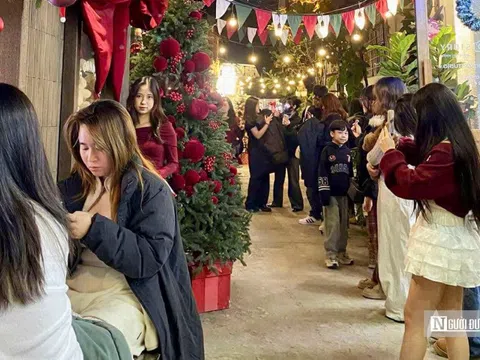 Các quán cà phê "hốt bạc" nhờ trend check-in mùa Giáng sinh