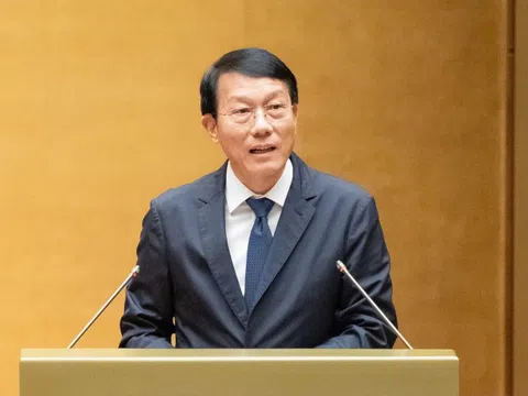 Quốc hội chốt quy định xe kinh doanh chở khách không phải lắp ghế an toàn cho trẻ em