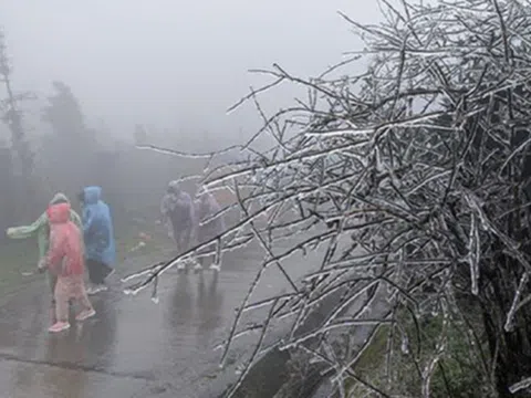 Miền Bắc sắp đón đợt không khí lạnh "lạ thường", dự báo nơi rét nhất