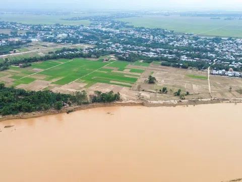 Đà Nẵng: Sạt lở bủa vây, hàng trăm hộ dân sống trong nỗi lo mất đất, mất đường