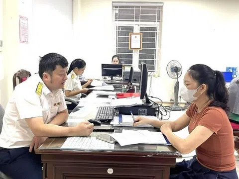 Thuế các địa phương 'cầm tay chỉ việc', quyết tâm xóa bỏ thuế khoán trước năm 2026