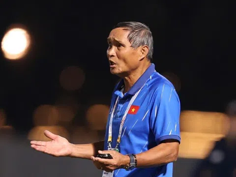 HLV Mai Đức Chung tiết lộ sự thật ngỡ ngàng về công tác trọng tài