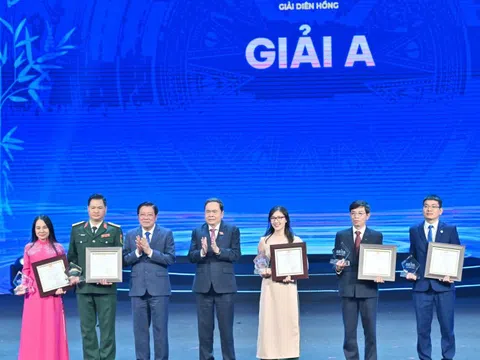 Trao Giải Diên Hồng lần thứ tư