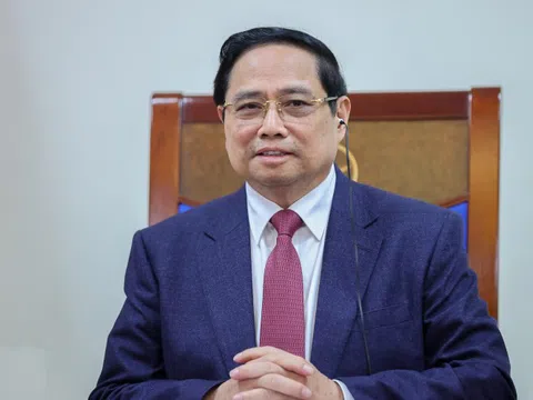 Thủ tướng Phạm Minh Chính điện đàm với Thủ tướng Singapore Lawrence Wong