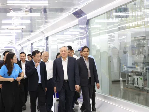 Phó Thủ tướng Thường trực Chính phủ Nguyễn Hòa Bình thăm, kiểm tra một số dự án tại Quảng Ninh