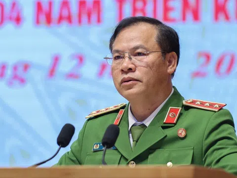 Chuyển dữ liệu từ "người dân chạy theo thủ tục" sang "dữ liệu chạy thay cho người dân"