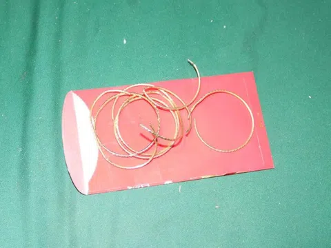 Bất ngờ với cách nữ 9X giấu chồng để mang 8 chiếc vòng vàng đi bán